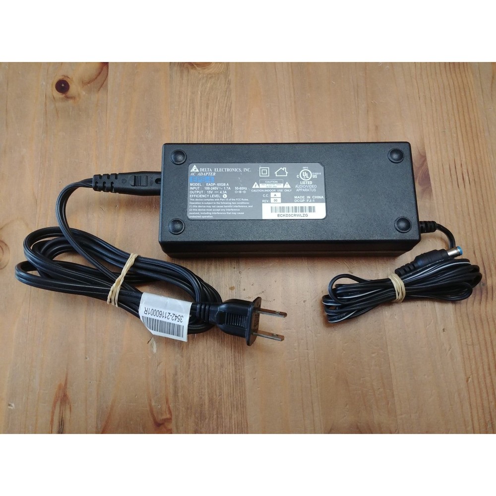 DELTA Electronics AC Adapter